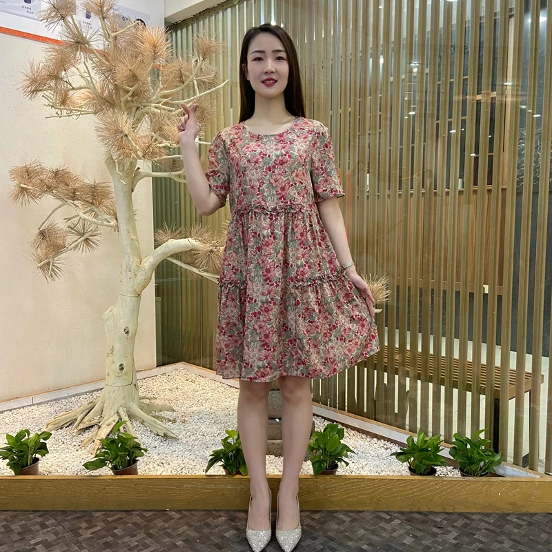 2024时尚减龄圆领碎花连衣裙女夏季短袖印花中长款显瘦洋气妈妈装