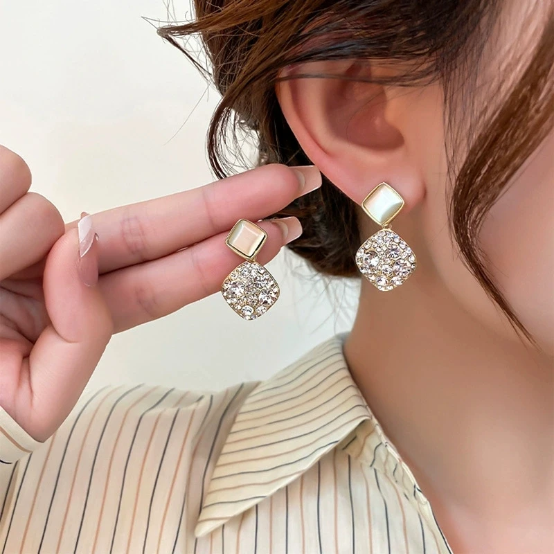 铜合金合成锆石耳饰 【C14】时尚流行饰品百搭精致仙气耳饰耳环