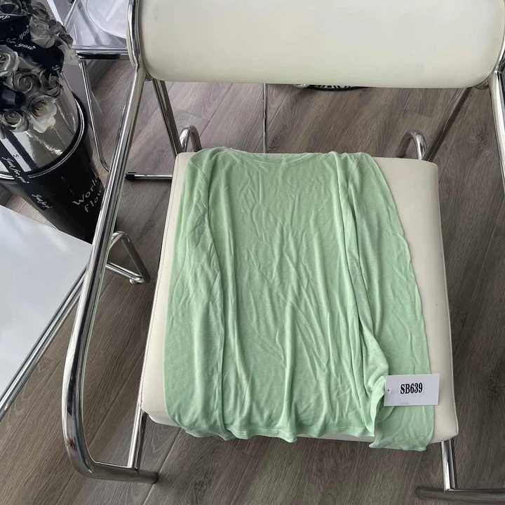 SB639绿色圆领高品质水溶上衣