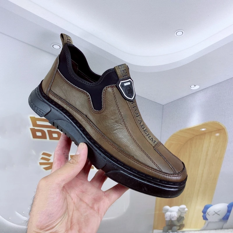 【断码清仓】秋冬男士百搭休闲皮鞋2083