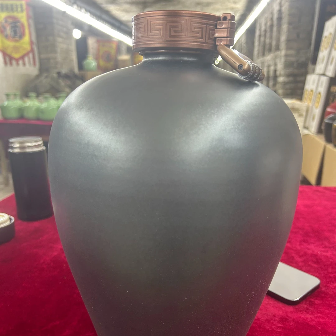 元化窖藏压池老酒黑紫砂（20）浓香型优级52度5L