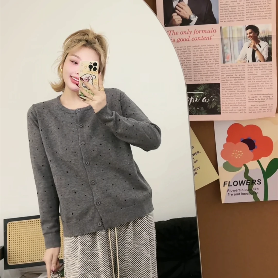 【瘦瘦】春秋大码烫钻毛衣长袖针织衫气质水钻宽松圆领开衫S0379