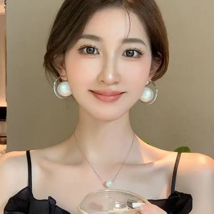 合金耳饰 大珠珠耳钉女耳环小众设计感高级感2023年新款洋气耳环