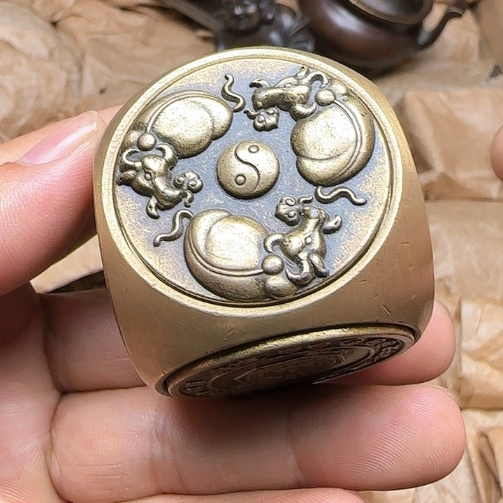 铜制工艺把玩摆件