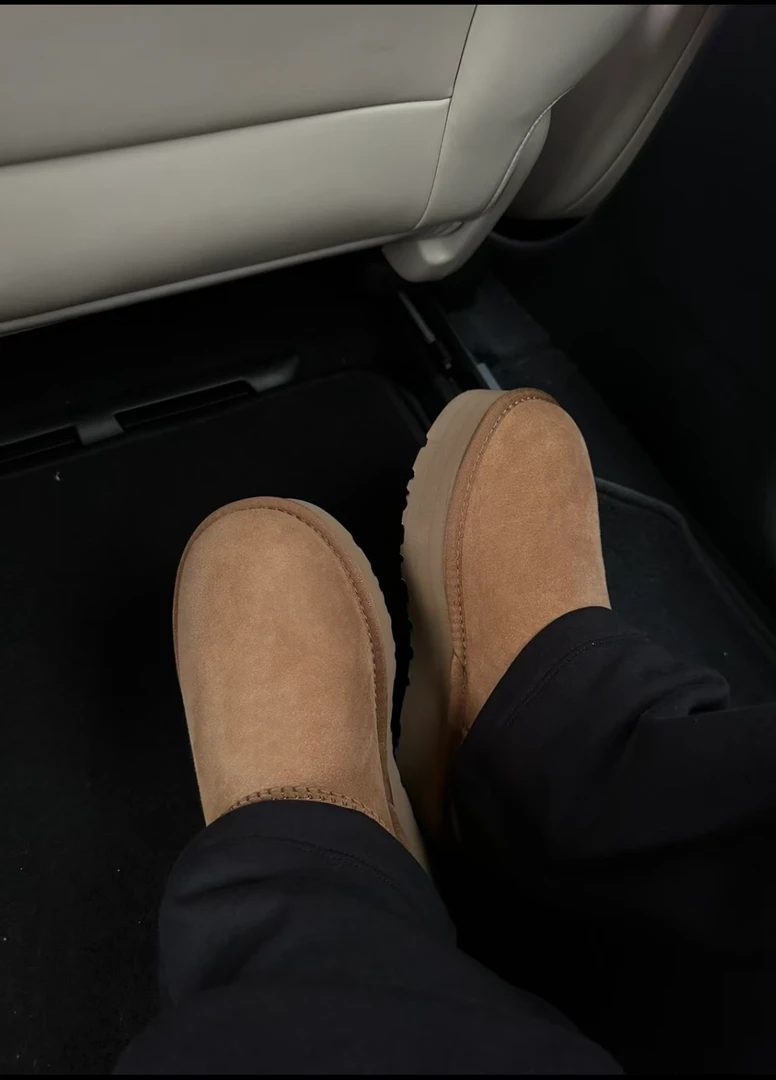 桑坡皮毛一体周冬雨同款三厘米底雪地靴2024新款秋冬加厚雪地靴