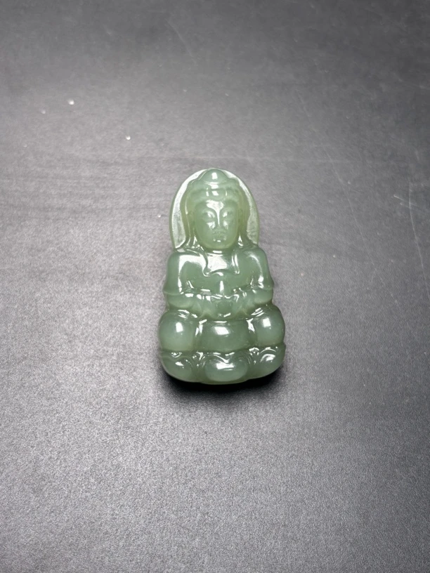天然和田玉手工雕刻小观音长40宽25厚10左右