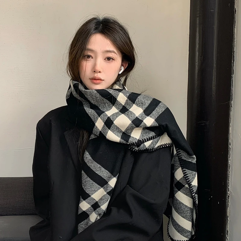 【猫仔kitten】全智贤同款复古黑色围巾高品质仿羊绒两面格纹披肩