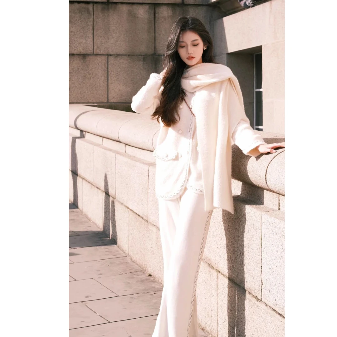 兮兮定制廓形领口围巾设计保暖外套女24新款