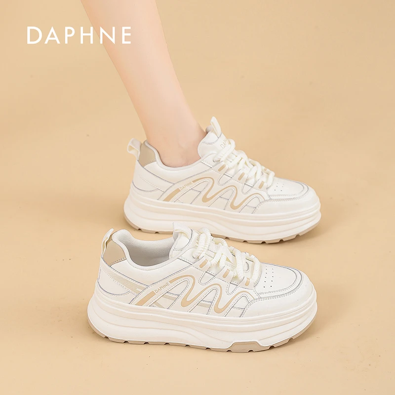 达芙妮25新款女日常百搭休闲板鞋厚底运动透气舒适圆头平底小白鞋