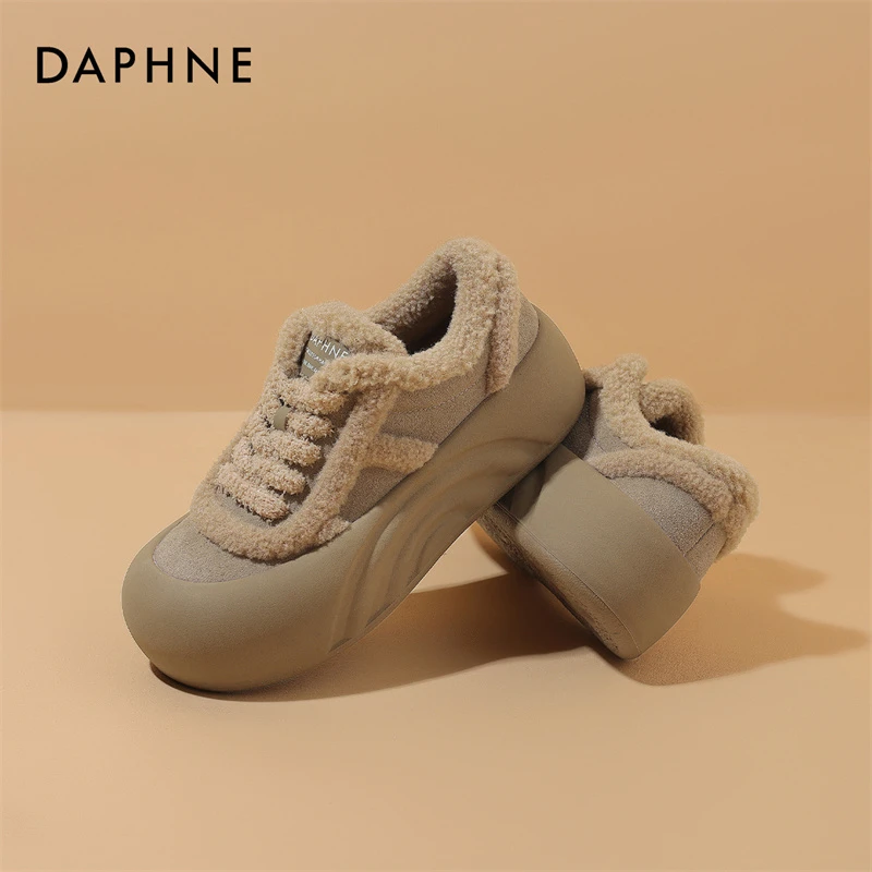达芙妮新款厚底板鞋女25冬季加绒面包鞋休闲百搭毛毛鞋保暖雪地靴
