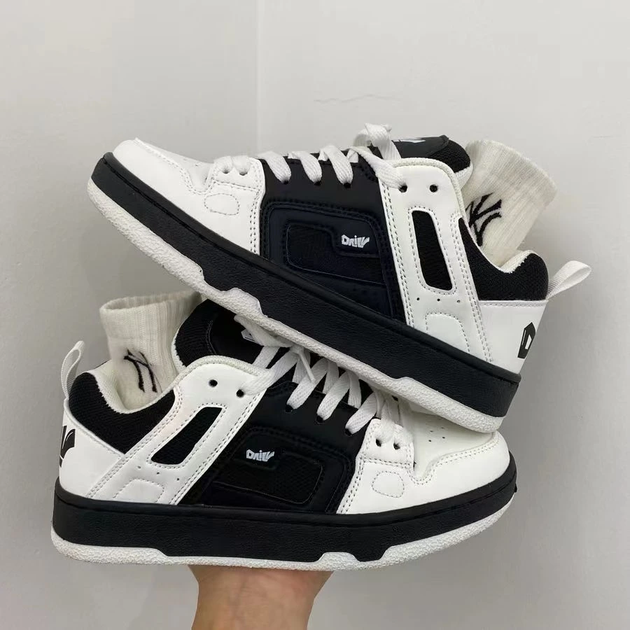 国潮2024新款港风百搭街头厚底运动鞋chic高级感潮流小众德训鞋男