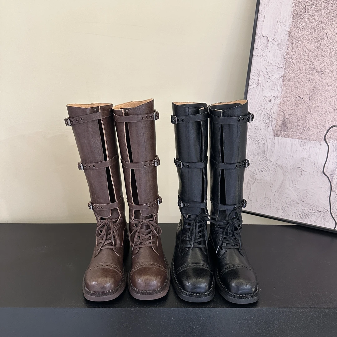 新款复古金属皮带扣复古百搭时装靴时尚英伦粗跟骑士靴女