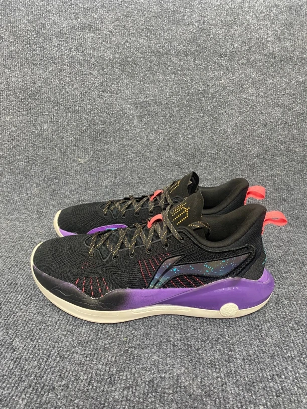 驭帅15v2黑紫45码，9新