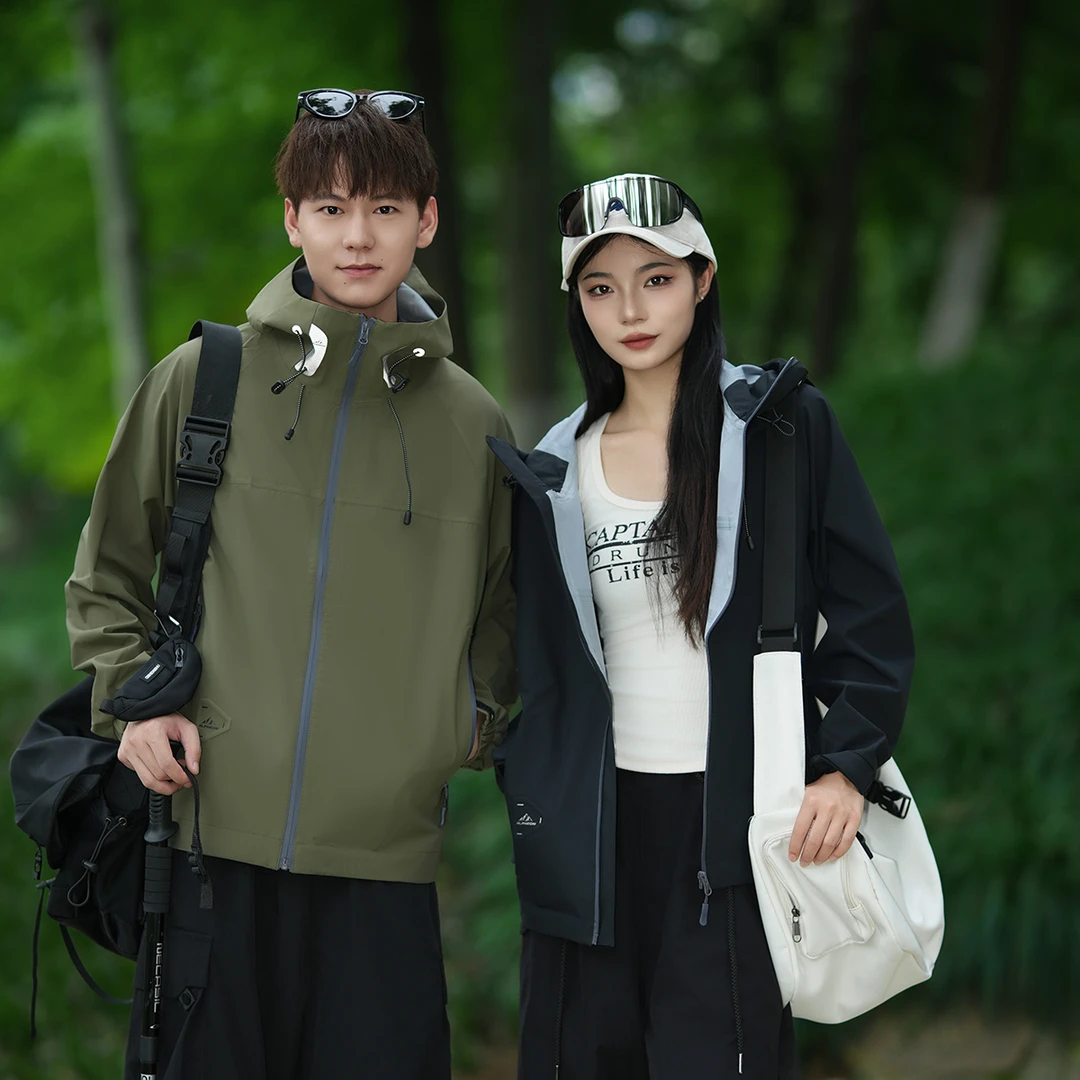 秋冬纯色薄款防泼水冲锋衣运动户外夹克男女连帽防风冲锋衣徒步