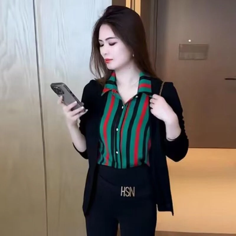 2025妈妈假两件拼接长袖女士衬衫时尚新款百搭洋气显瘦衬衣秋装