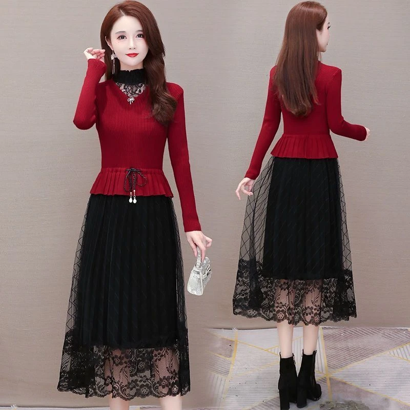 秋冬季配大衣针织连衣裙女2025年新款假两件套蕾丝长款过膝毛衣裙