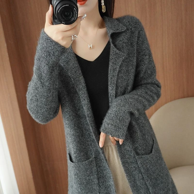 2025秋冬新款韩版气质中长款开衫女宽松显瘦针织衫毛衣外搭上衣潮