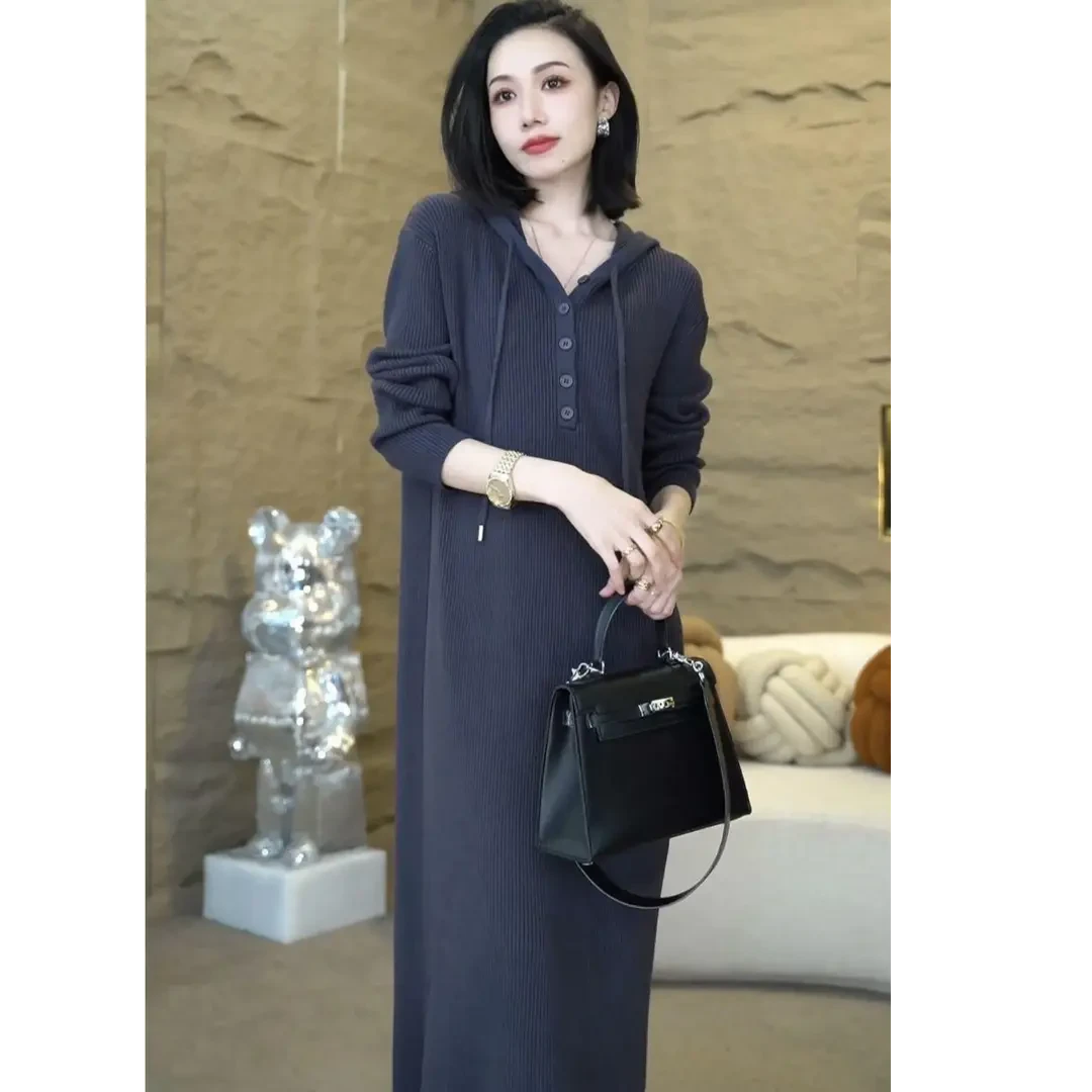 现货 大码显瘦连帽宽松新款轻奢高级感休闲连衣裙女款气质毛衣裙