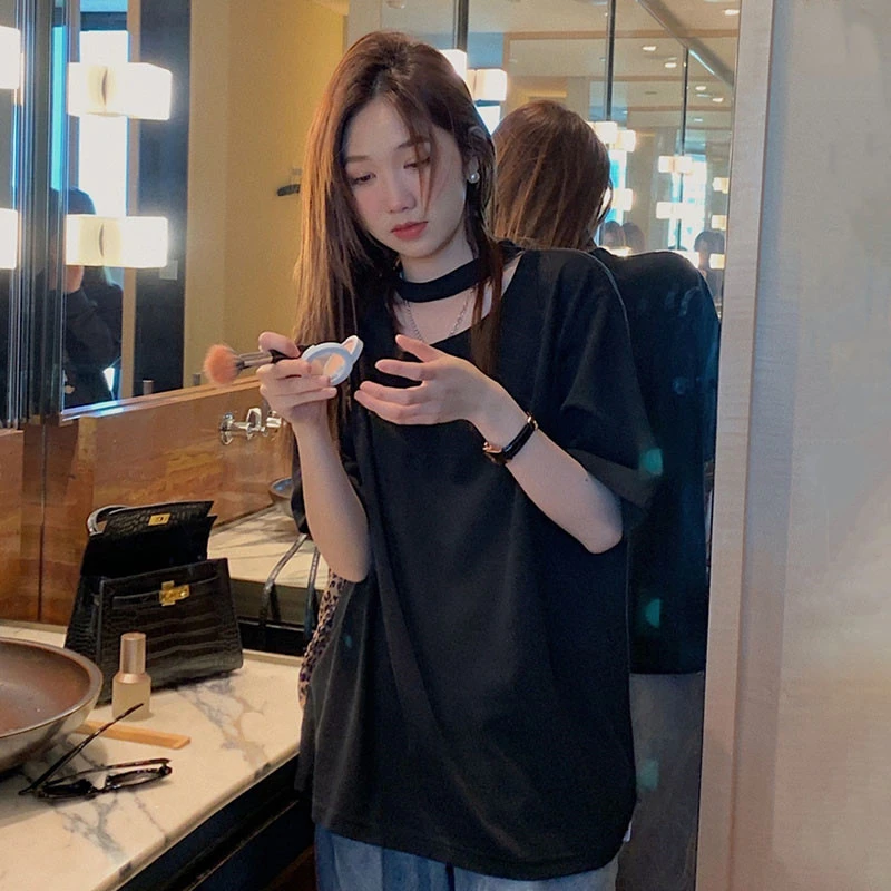 夏季挂脖镂空短袖T恤女2025设计感小众宽松简约时尚洋气上衣ins潮