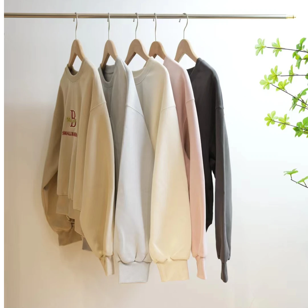 11002-一款五色B字母印花休闲圆领女款长袖卫衣