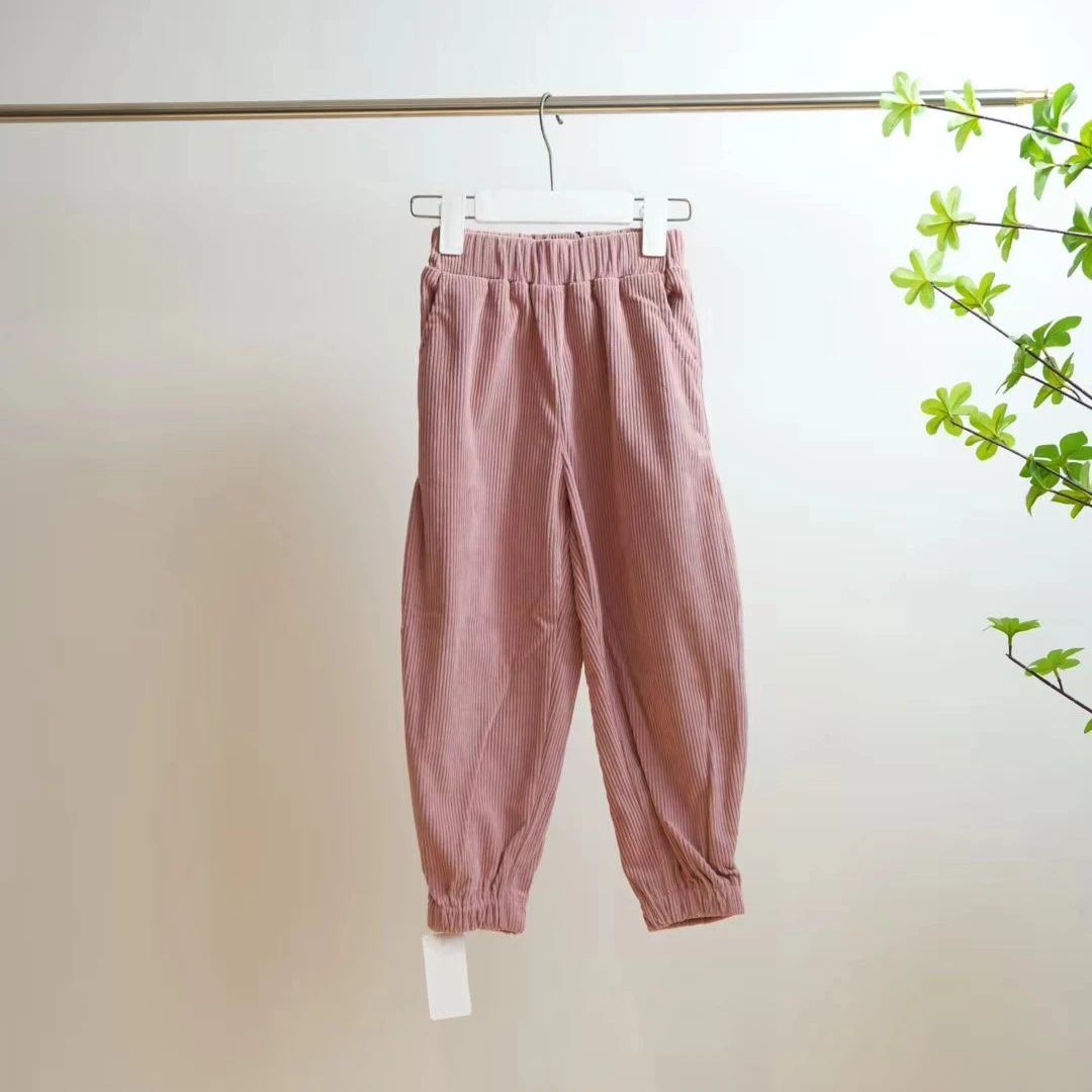 0101-粉色草莓刺绣儿童灯芯绒松紧腰束脚裤