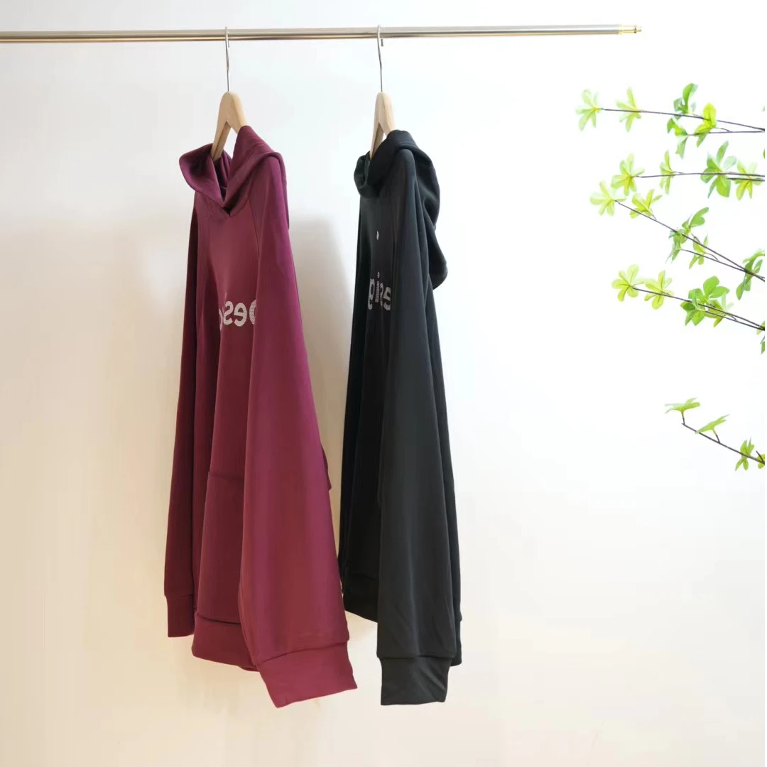 1-185-一款两色镭射字母印花薄款休闲连帽卫衣