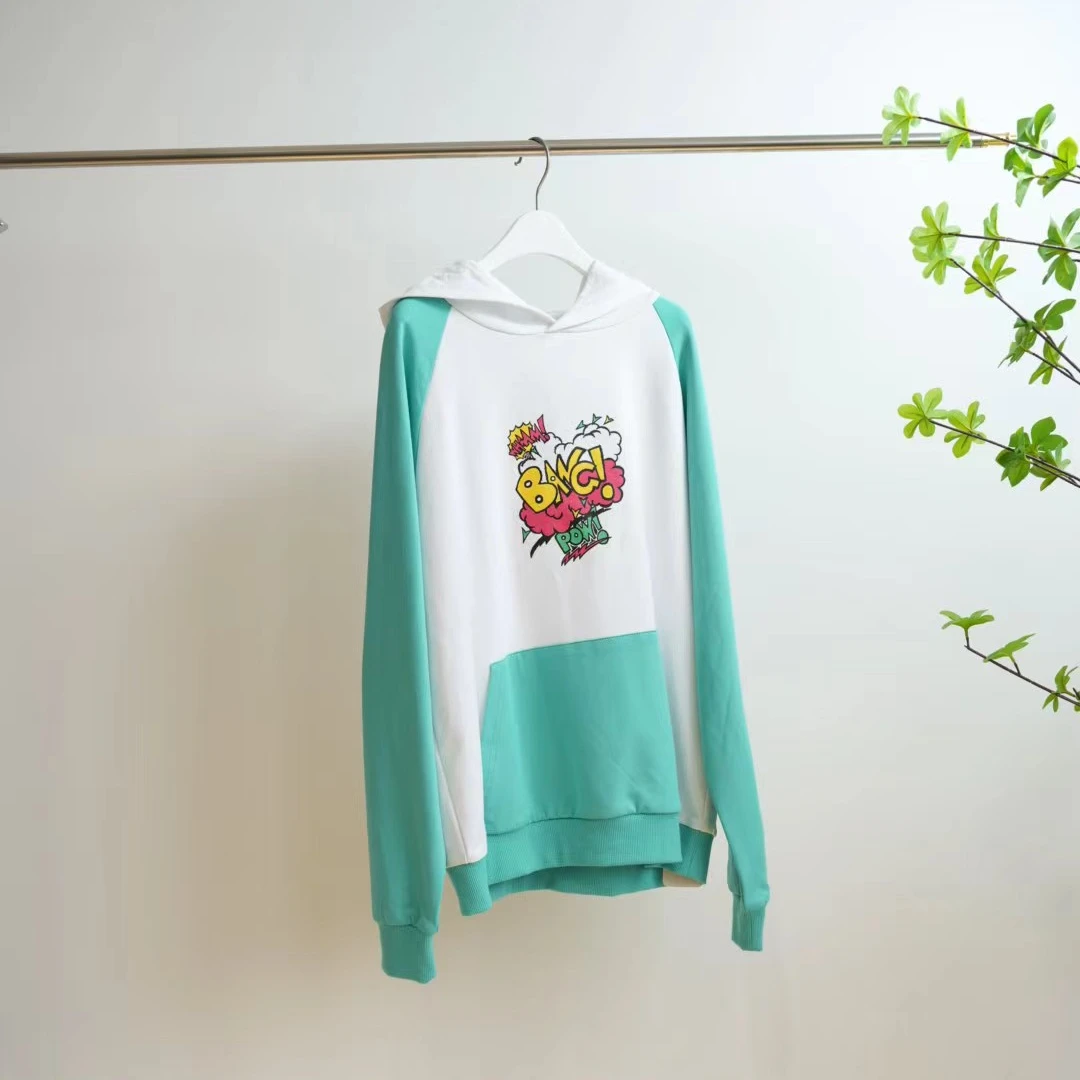 5170-M白绿拼色插肩袖字母印花连帽长袖卫衣