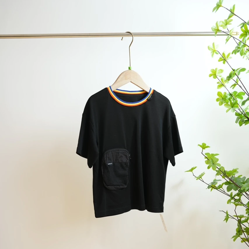 9114-N黑色下摆拉链口袋彩色领口男童夏季短袖T恤