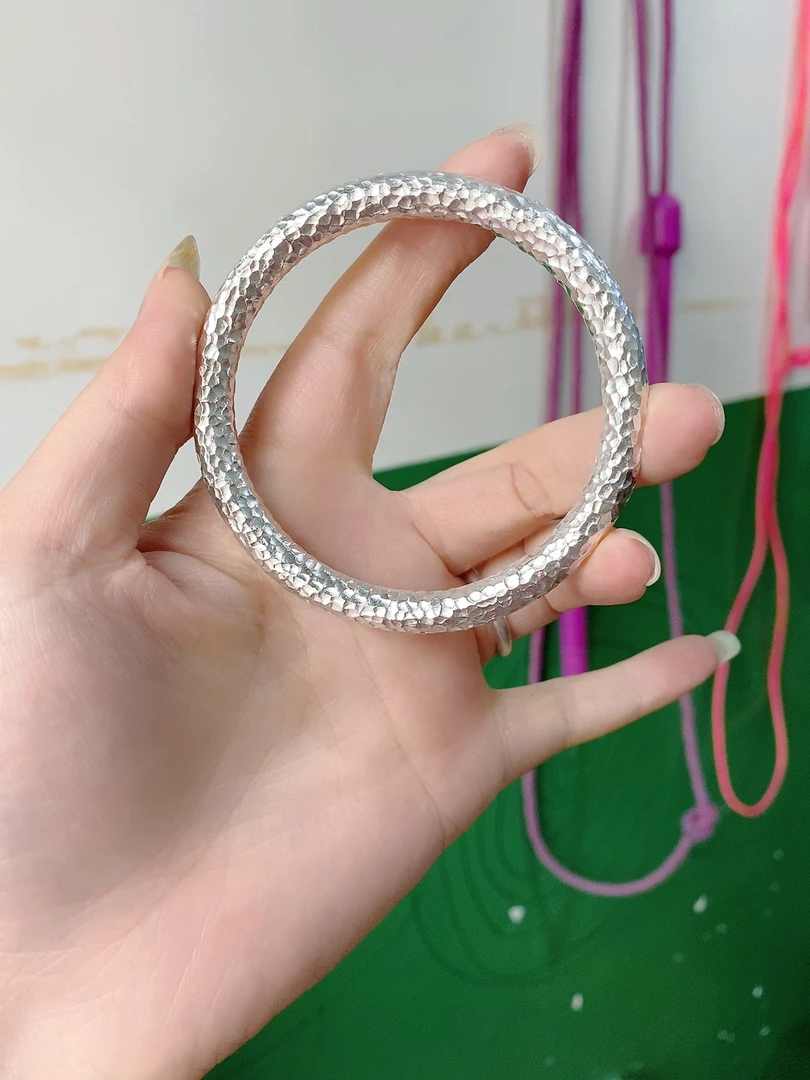 足银手镯 足银999闭口锤纹大气手镯