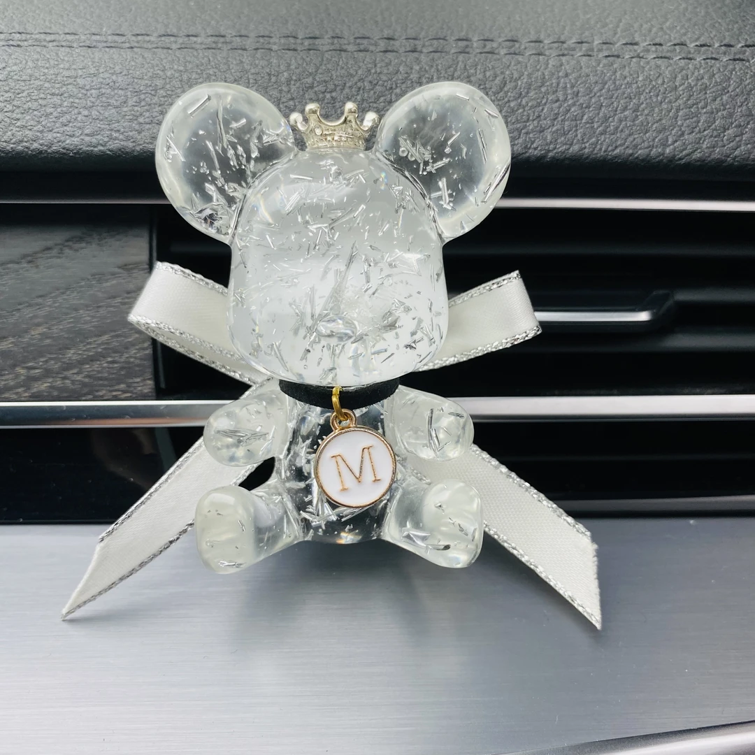 滴胶暴力熊出风口车载香水香薰空调出风口装饰汽车内饰淡香氛网红