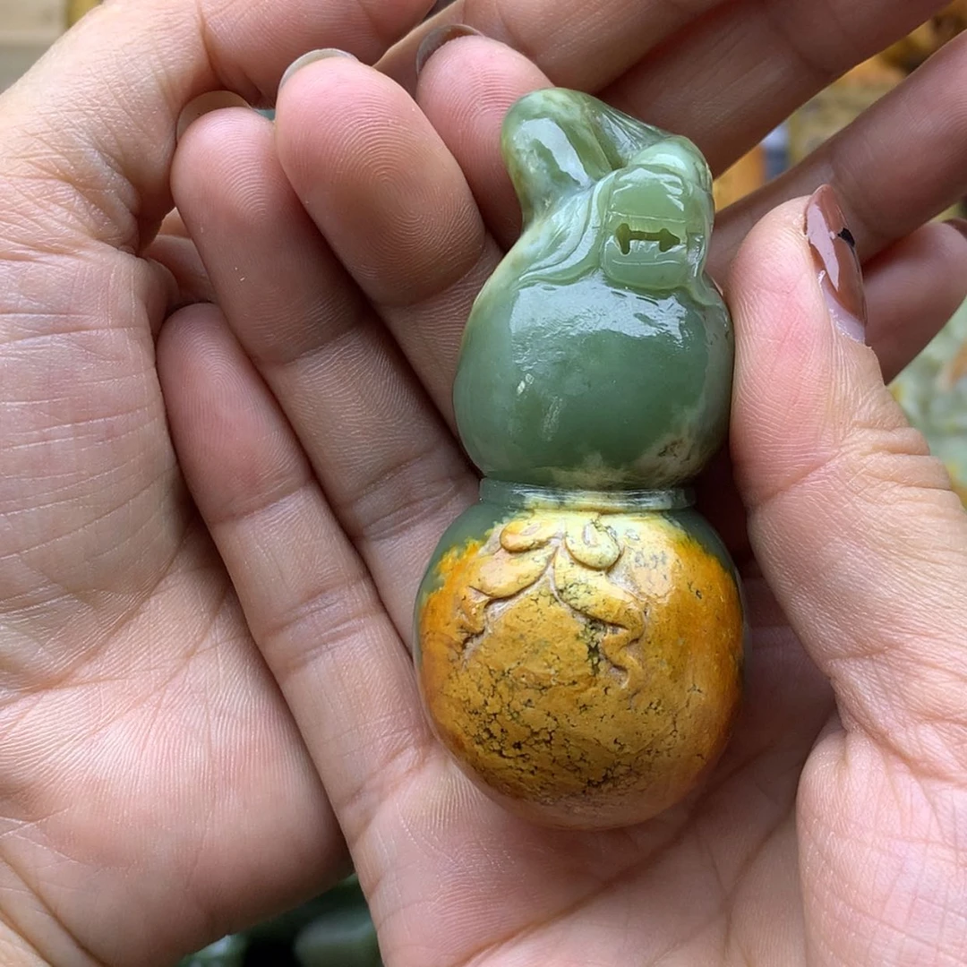 【闪购商品】岫岩河磨玉（透闪石质玉）手把未镶嵌三**泰