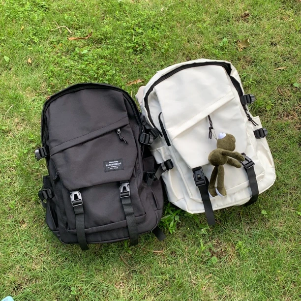 书包女高中生大学生复古百搭黑色简约大容量初中大学生双肩背包