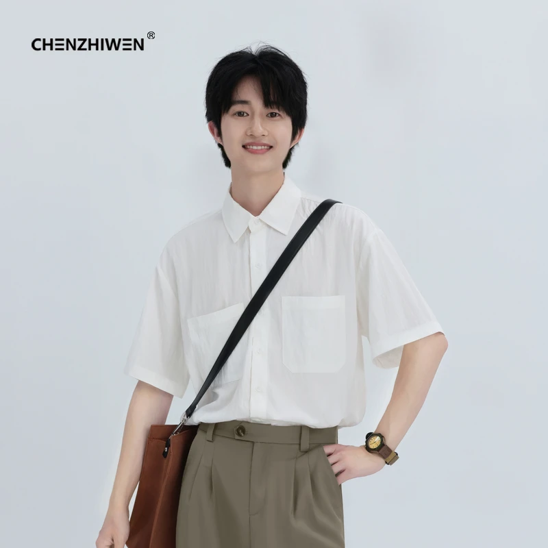 陈智文夏季新款高级感穿搭透气宽松时尚休闲纯色短袖衬衫上衣男