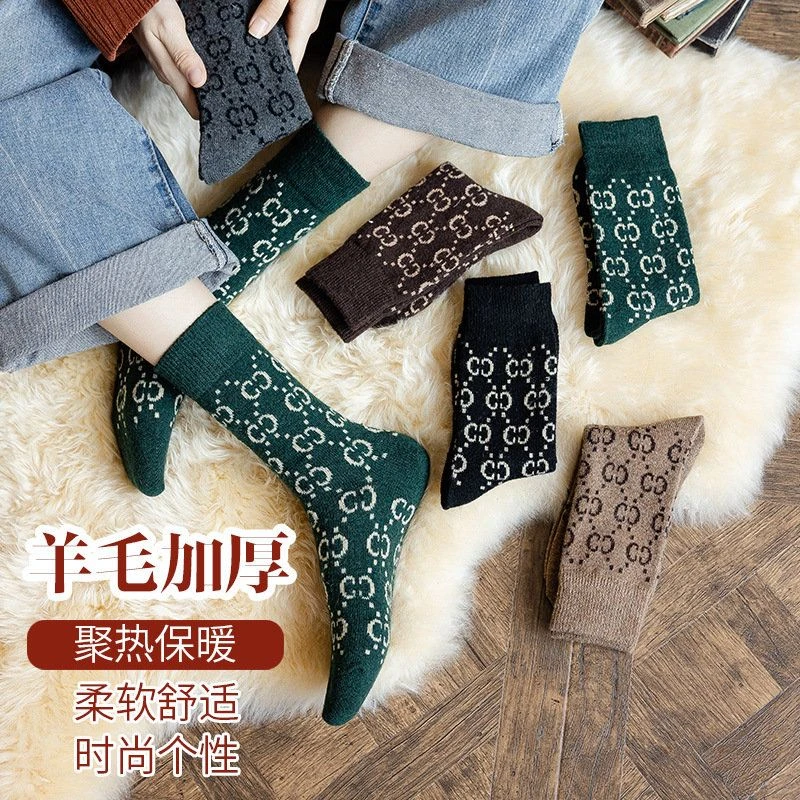 3双装 保暖女袜冬季加厚双C字母复古ins潮中筒袜街头潮袜