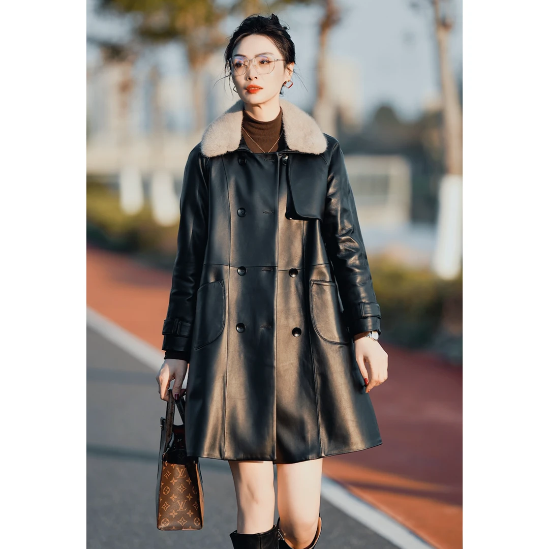 TTH海宁新款时尚绵羊皮皮衣女可脱卸水貂毛领外套24-6192