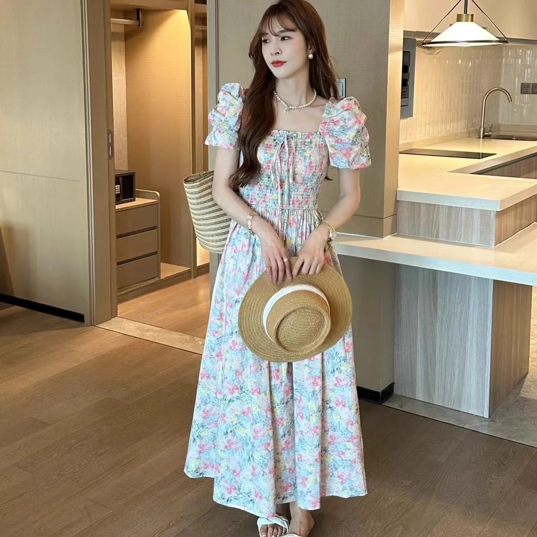 减龄气质法式方领泡泡袖碎花连衣裙夏季新款收腰显瘦初恋公主裙子