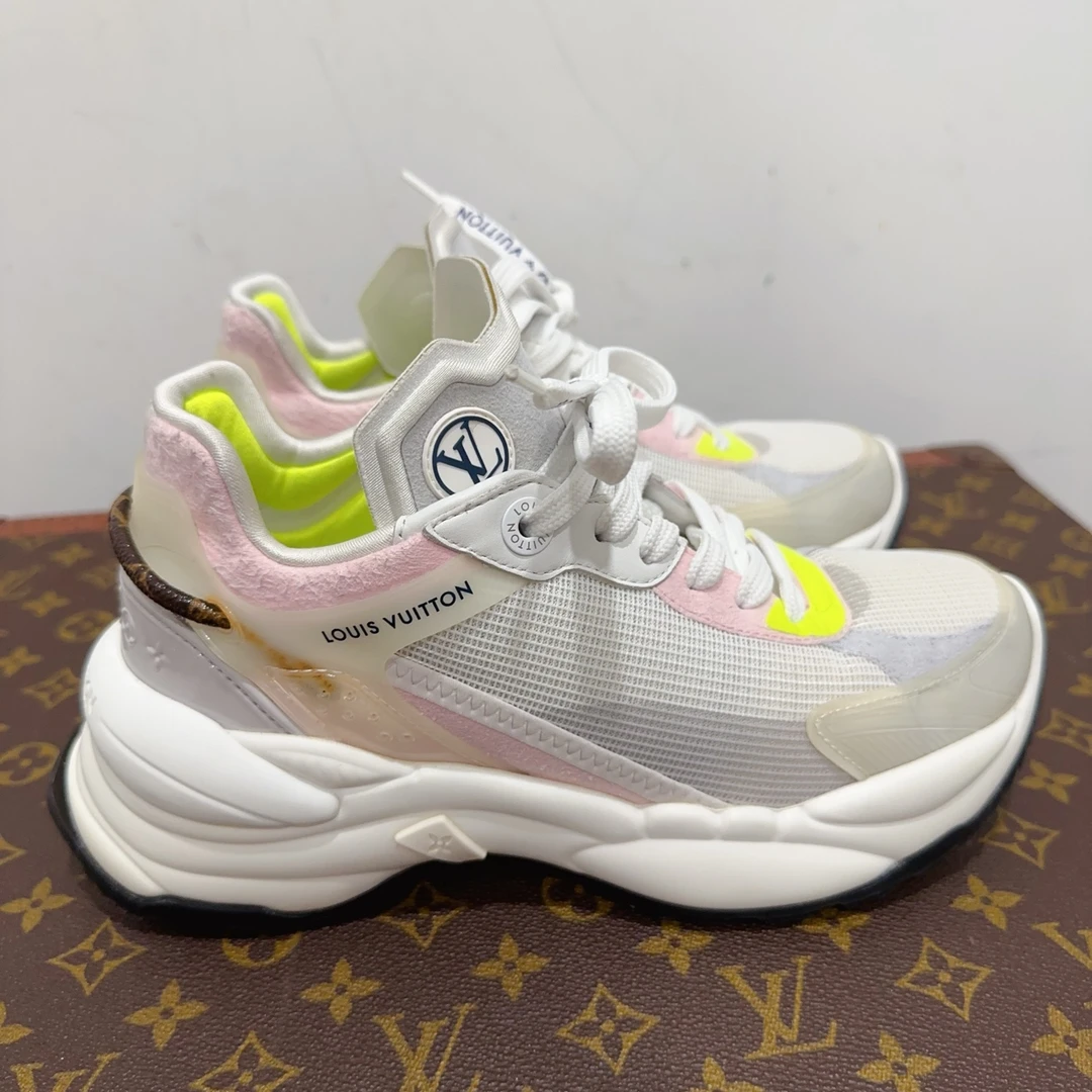 95新  安洁利严选/Lv运动鞋/尺码35成色直播间为准GSS19700