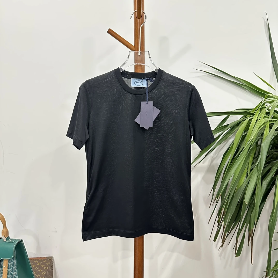 全新未使用  安洁利Prada短袖/码XXS/成色以直播间为准/GSS6936