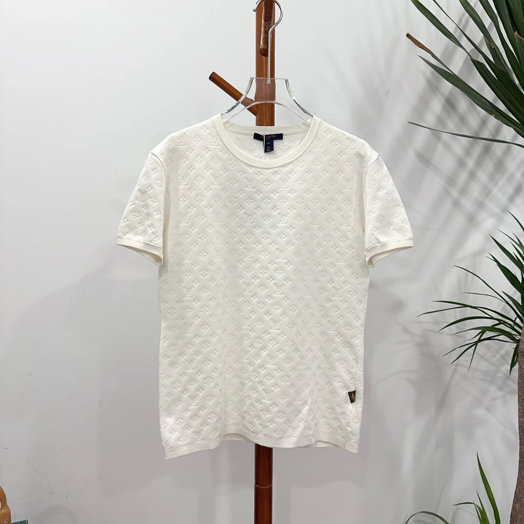 99新 LV 安洁利严选Lv短袖 尺码M成色以直播间为准GSS20411