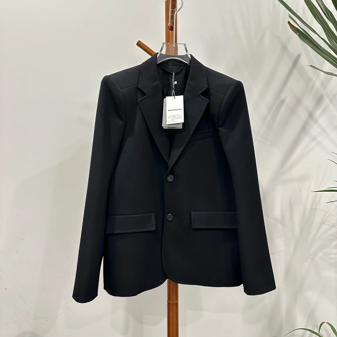 全新未使用  安洁利严选巴黎世家西服外套38码直播间为准GSS18963