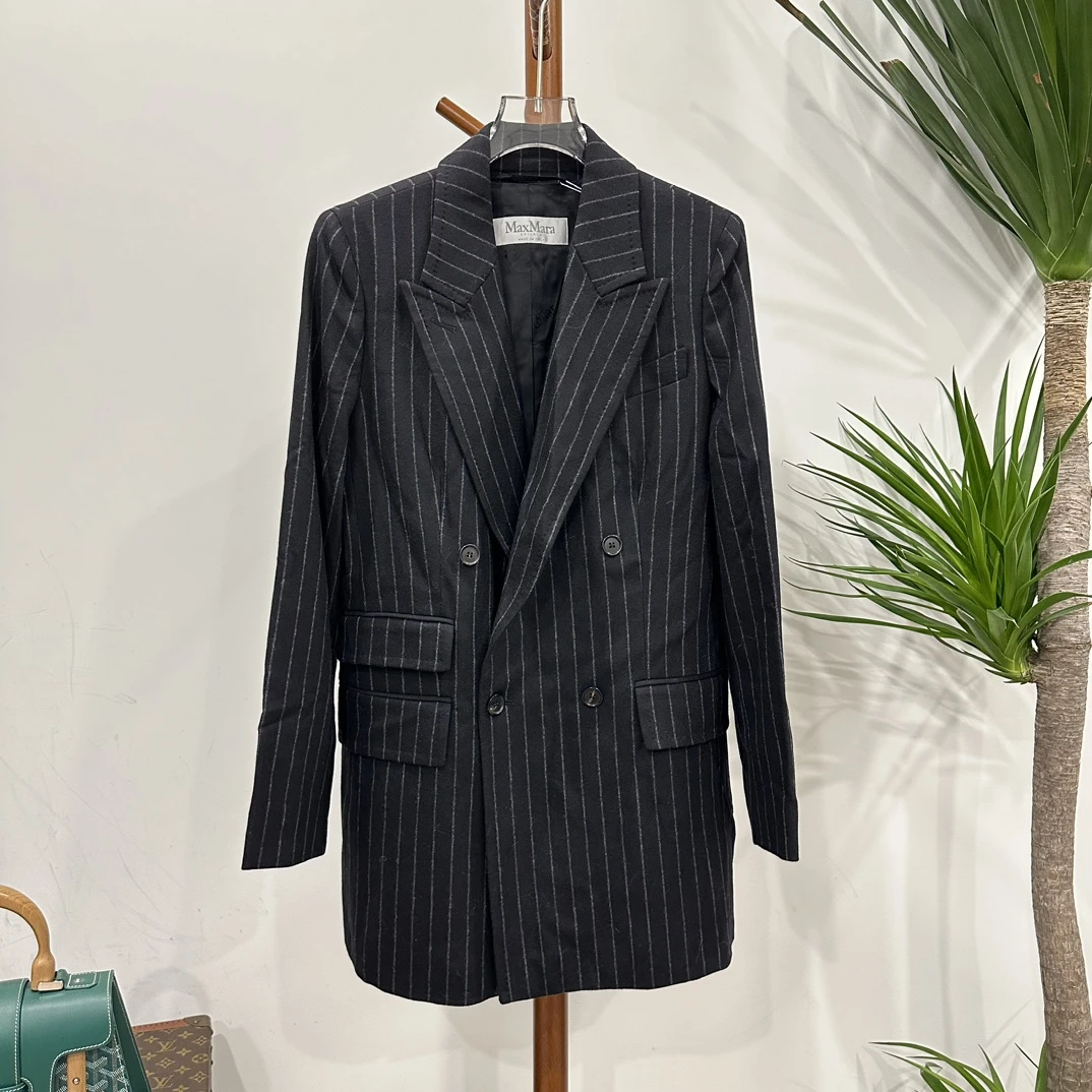 99新  安洁利MaxMara西服外套/码38/成色以直播间为准/GSS14599