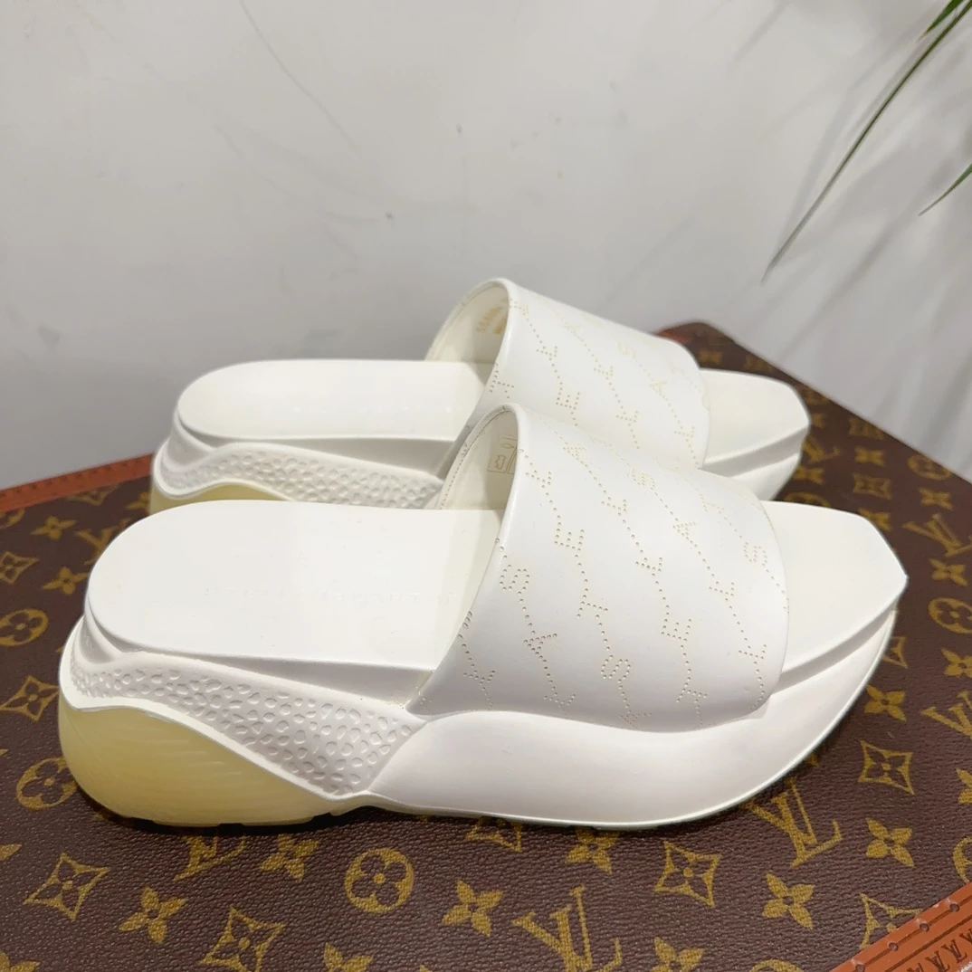 99新  安洁利麦卡特尼拖鞋/码37/成色以直播间为准/GSS11394