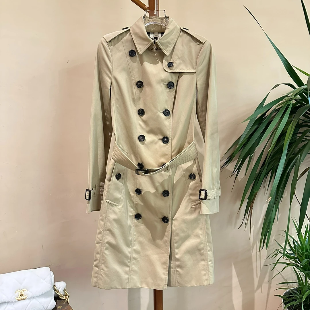 99新  安洁利Burberry风衣/尺码Uk4/成色以直播间为准/GSS3302