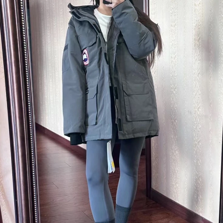 99新  安洁利加拿大鹅羽绒服/尺码S/成色以直播间为准/GSS14733