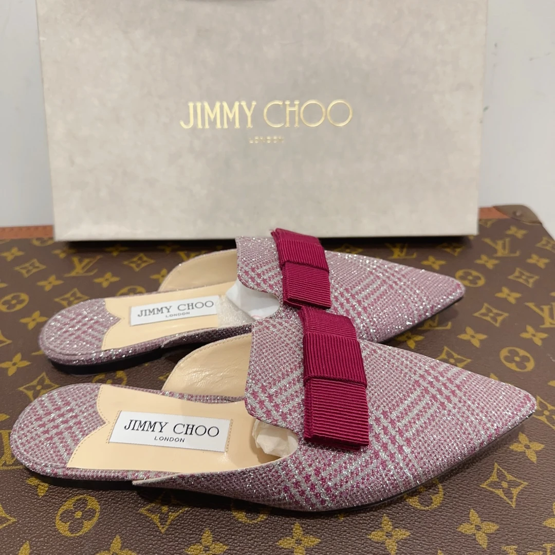 全新未使用 JIMMY CHOO/吉米周 平底鞋尺码37成色看直播GSS21705