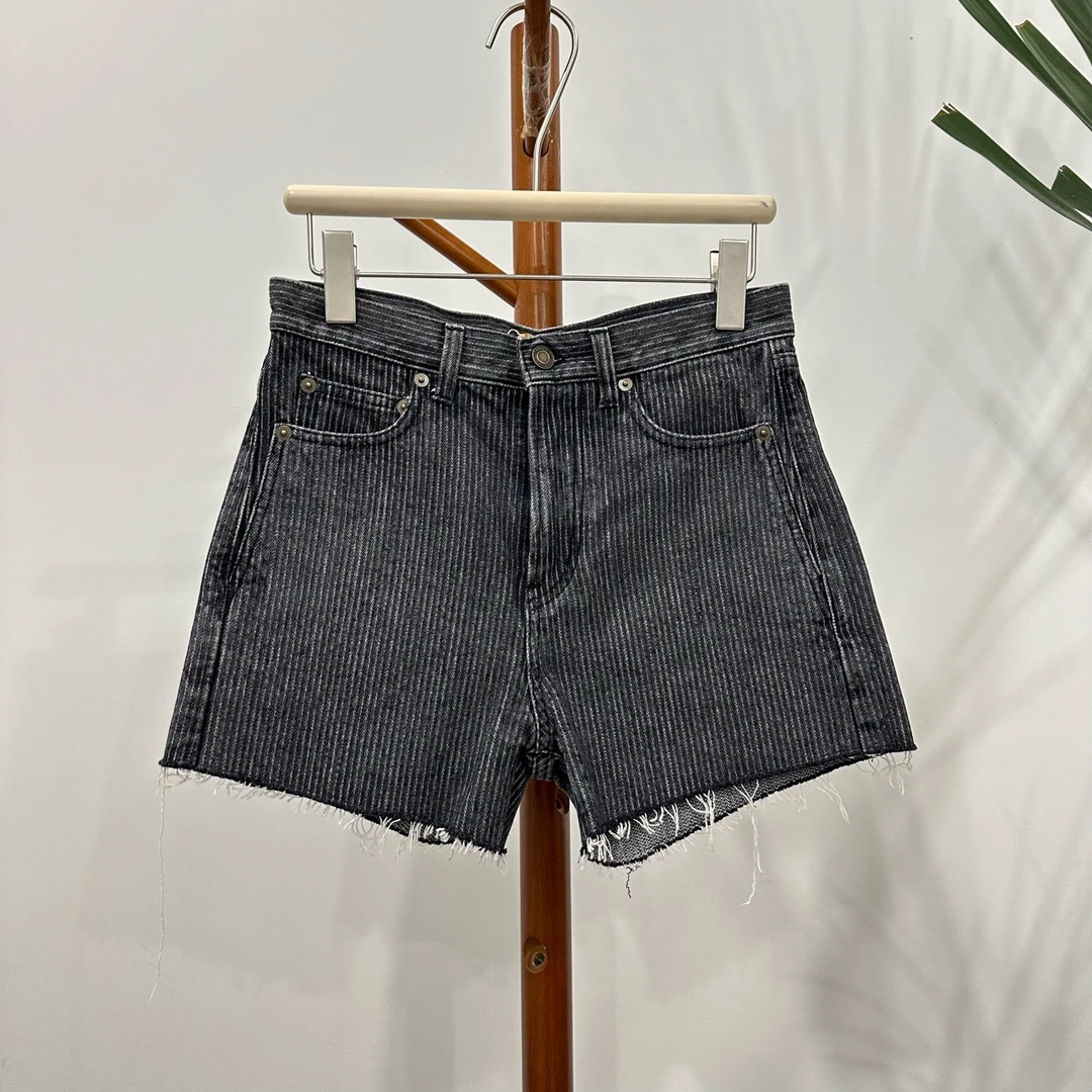 99新 YSL/圣罗兰 安洁利/短裤/25码/成色直播间为准/GSS17312