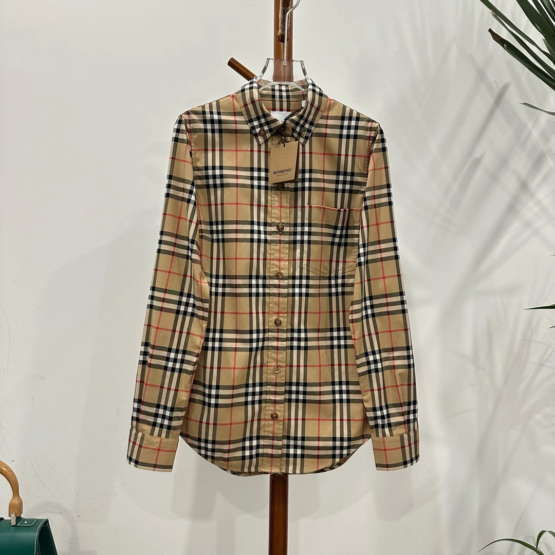 全新未使用  安洁利严选/Burberry衬衫尺码uk4直播间为准GSS18537