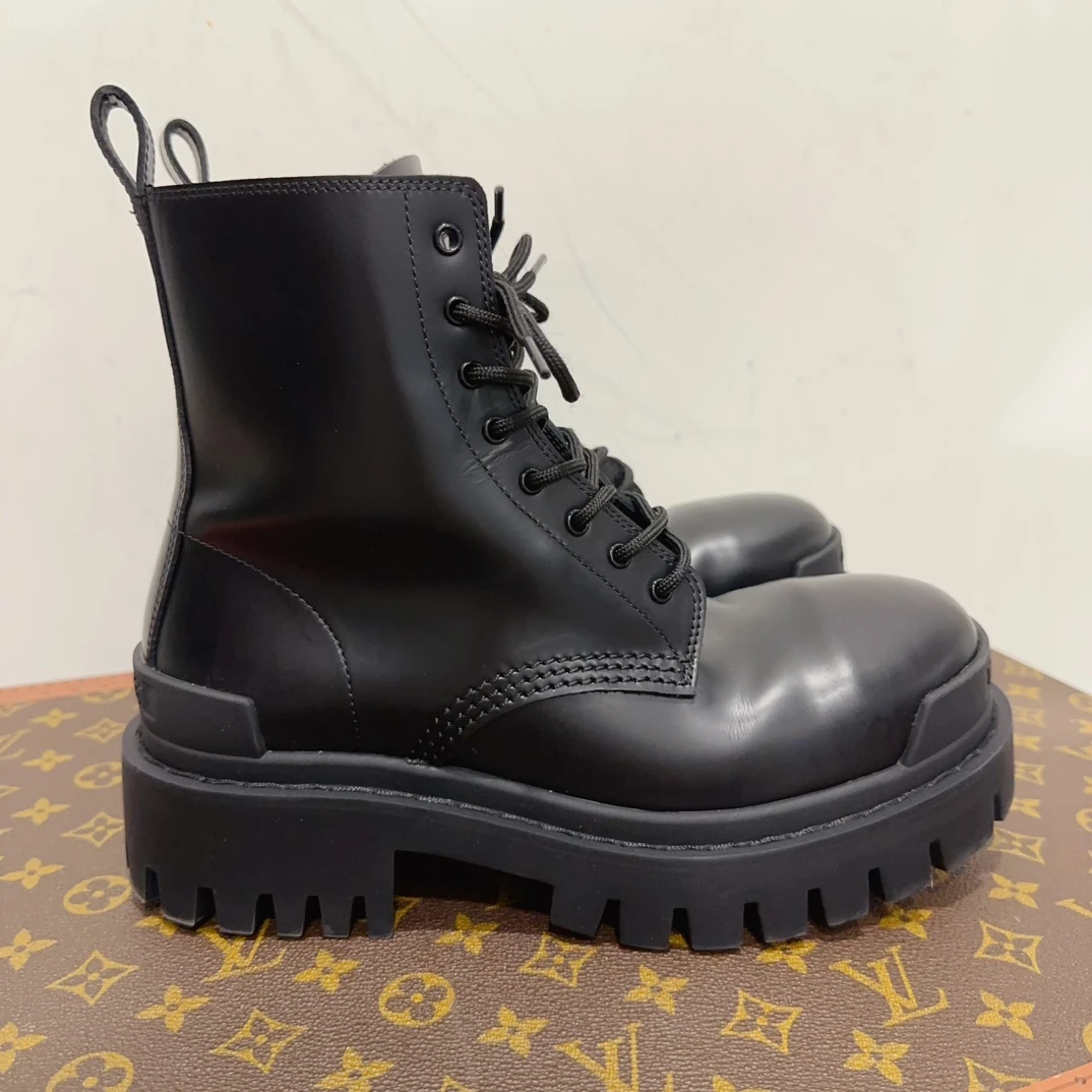 99新  安洁利严选/巴黎世家靴子/码36/成色以直播间为准/GSS6466