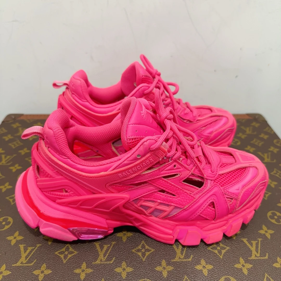 95新 Balenciaga/巴黎世家 运动鞋 尺码37成色直播间为准GSS18950