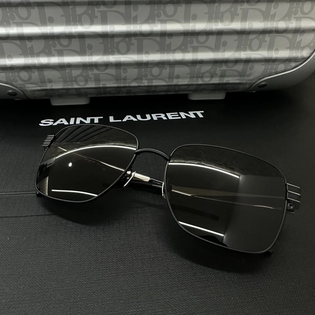 未使用 YSL/圣罗兰 安洁利严选/成色以直播间为准/ GSL1609